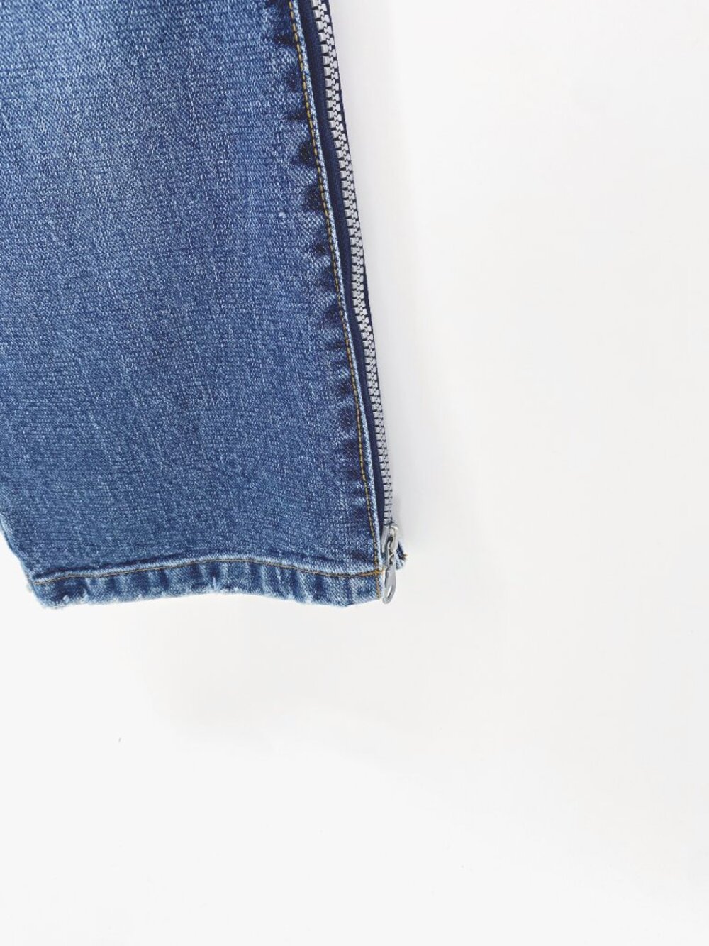 Times TM Jeans Vintage Y2K Side Zipper Bootcut Jeans - Picture 4 of 12